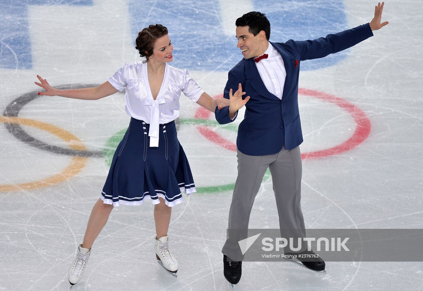 2014 Winter Olympics. Figure skating. Ice dance. Short program