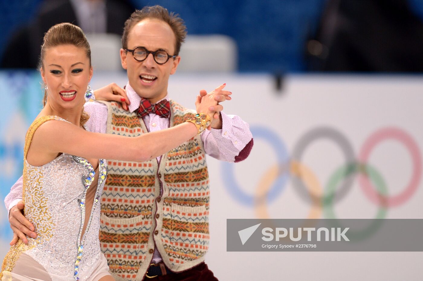 2014 Winter Olympics. Figure skating. Ice dance. Short program