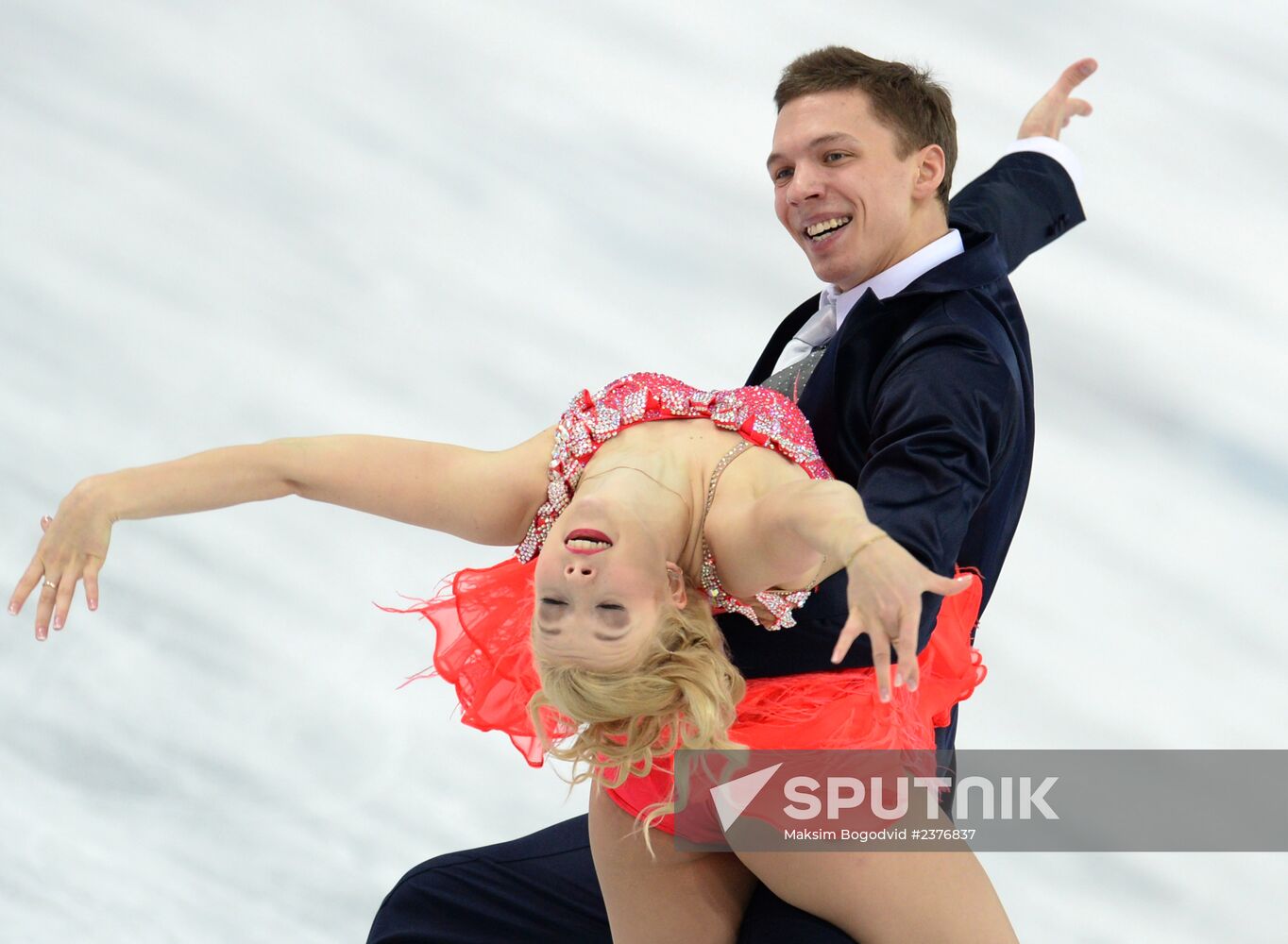 2014 Winter Olympics. Figure skating. Ice dance. Short program