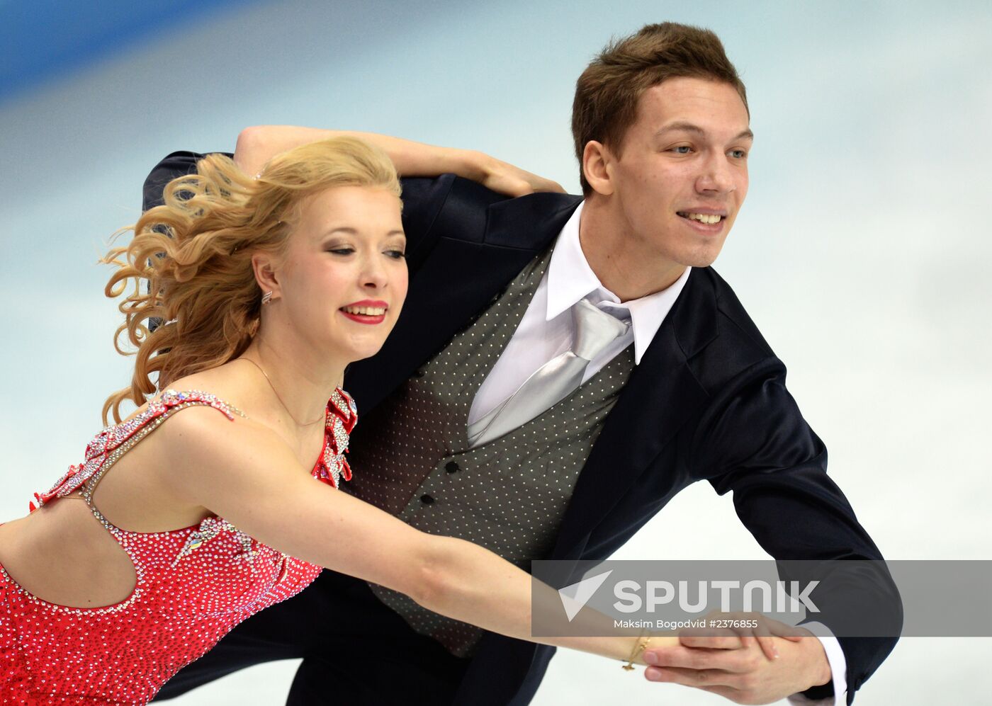 2014 Winter Olympics. Figure skating. Ice dance. Short program