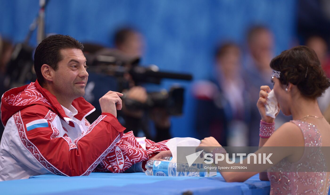 2014 Winter Olympics. Figure skating. Ice dance. Short program