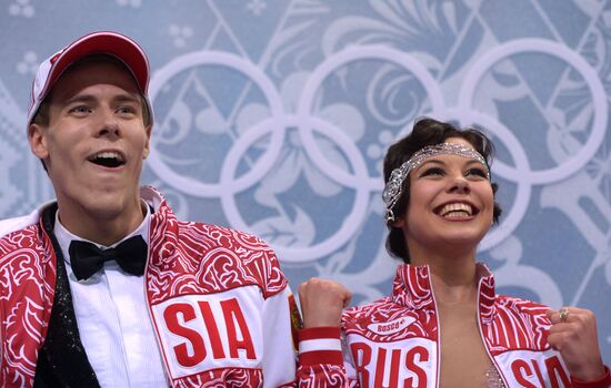 2014 Winter Olympics. Figure skating. Ice dance. Short program