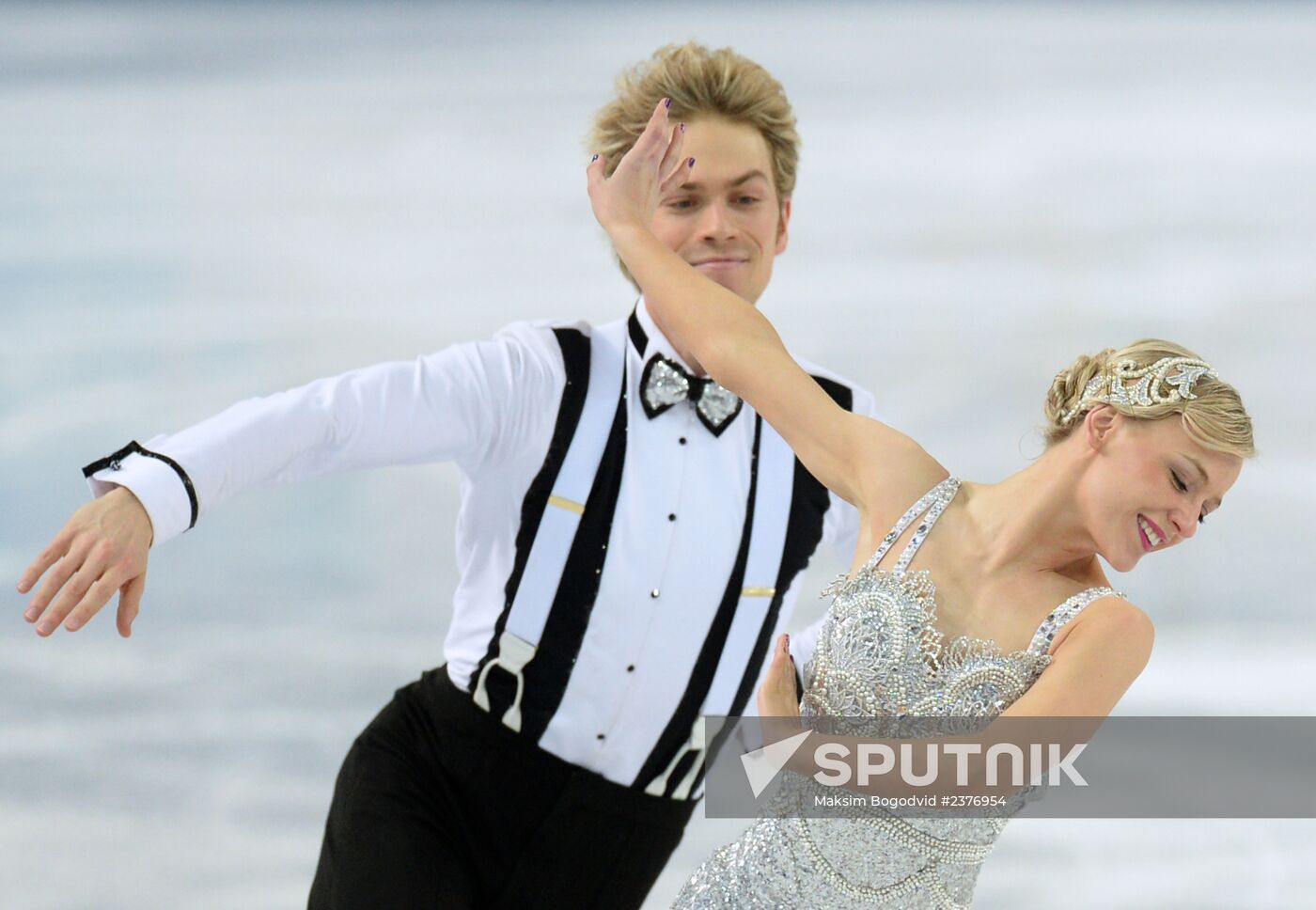 2014 Winter Olympics. Figure skating. Ice dance. Short program