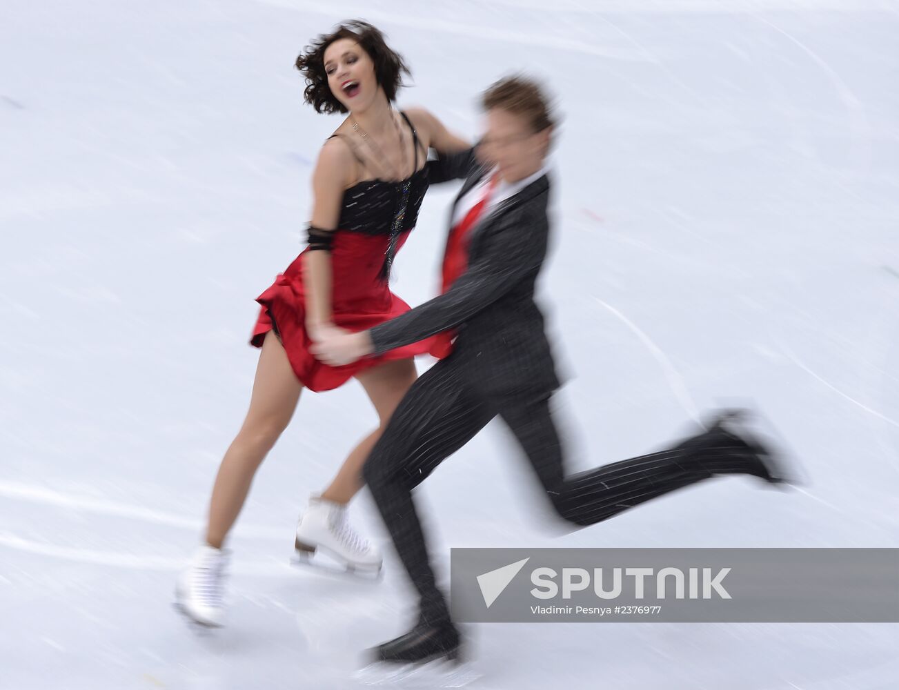 2014 Winter Olympics. Figure skating. Ice dance. Short program