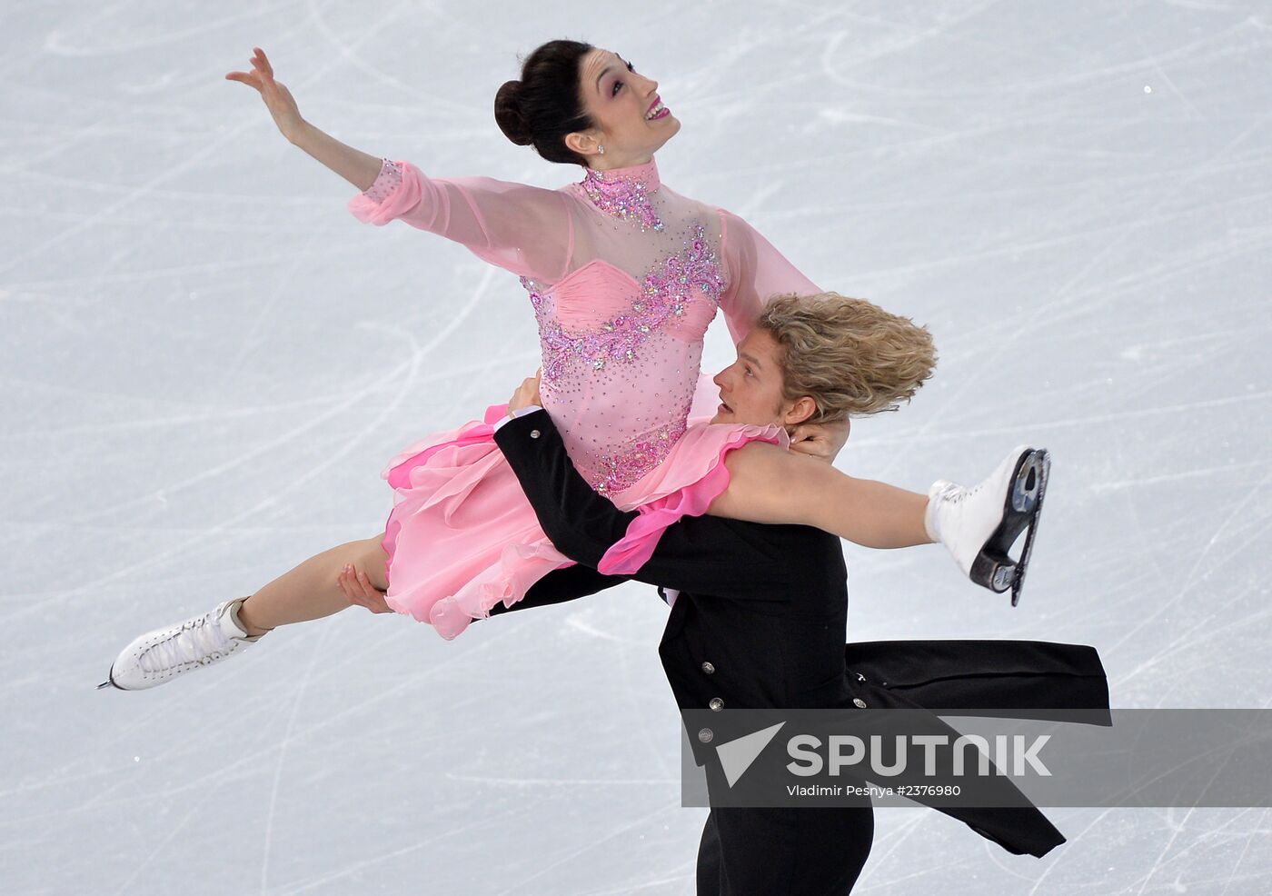 2014 Winter Olympics. Figure skating. Ice dance. Short program