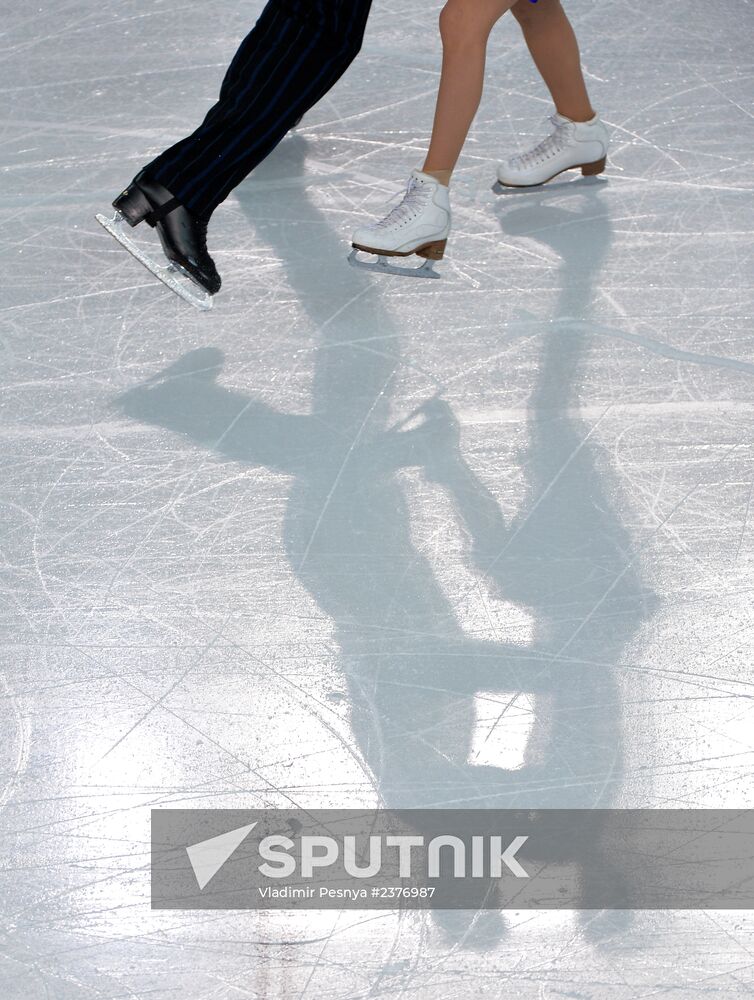 2014 Winter Olympics. Figure skating. Ice dance. Short program