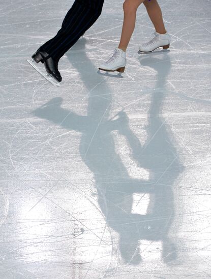 2014 Winter Olympics. Figure skating. Ice dance. Short program