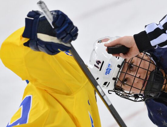 2014 Winter Olympics. Ice hockey. Women. USA vs. Sweden