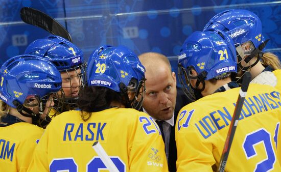 2014 Winter Olympics. Ice hockey. Women. USA vs. Sweden