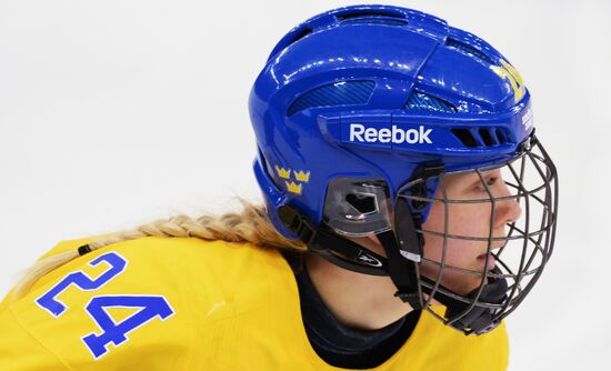 2014 Winter Olympics. Ice hockey. Women. USA vs. Sweden