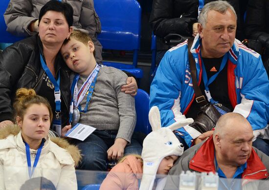 2014 Winter Olympics. Ice hockey. Women. USA vs. Sweden