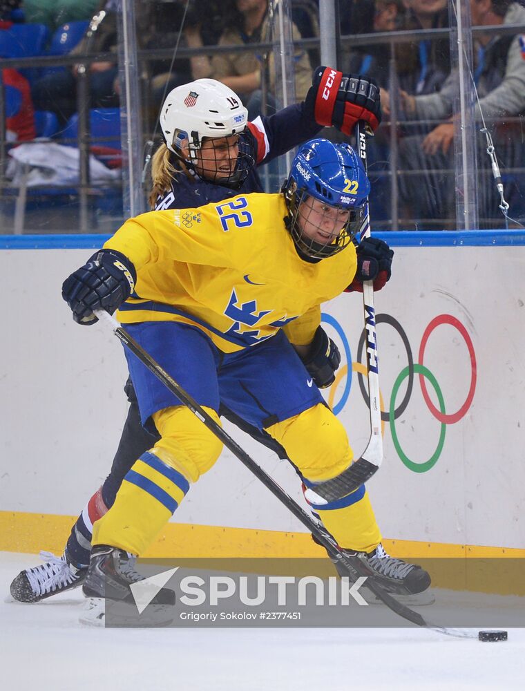 2014 Winter Olympics. Ice hockey. Women. USA vs. Sweden