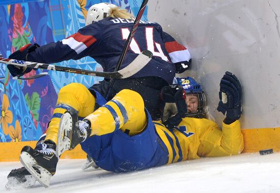 2014 Winter Olympics. Ice hockey. Women. USA vs. Sweden