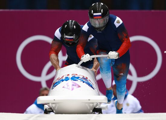 2014 Winter Olympics. Bobsleigh. Two-man. Day One