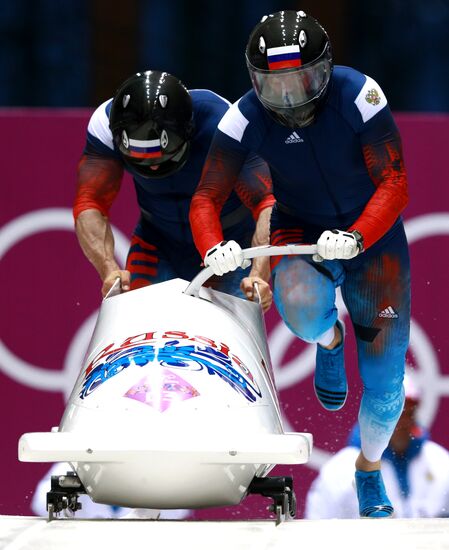 2014 Winter Olympics. Bobsleigh. Two-man. Day One