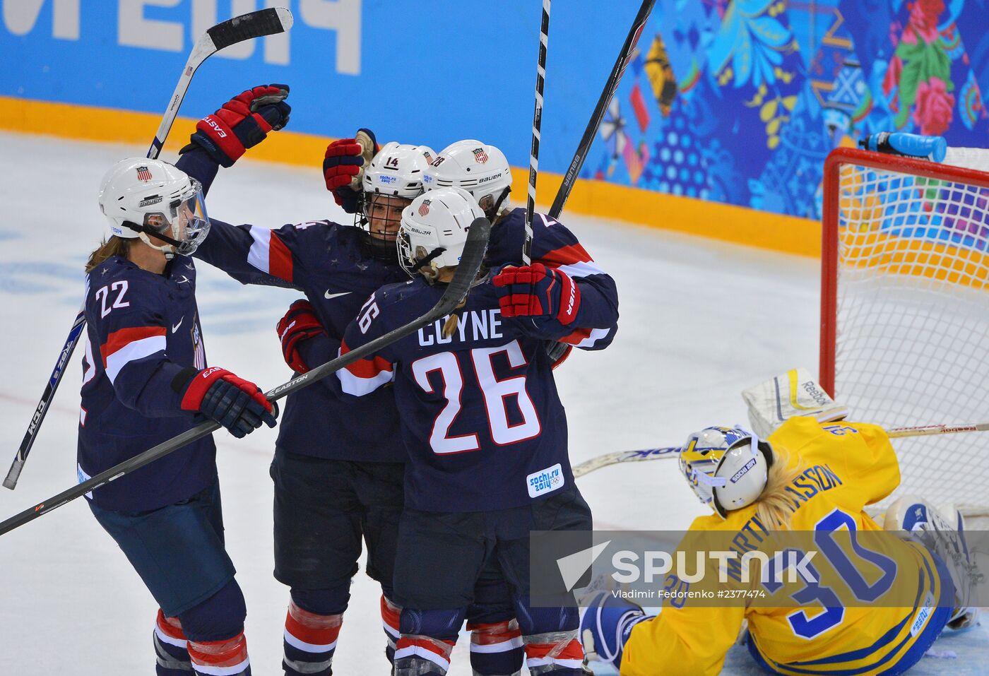 2014 Winter Olympics. Ice hockey. Women. USA vs. Sweden