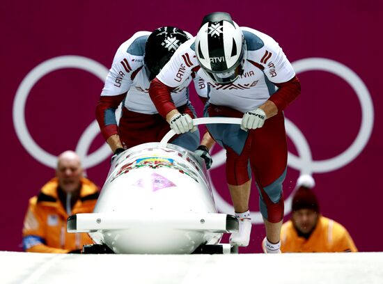 2014 Winter Olympics. Bobsleigh. Two-man. Day One
