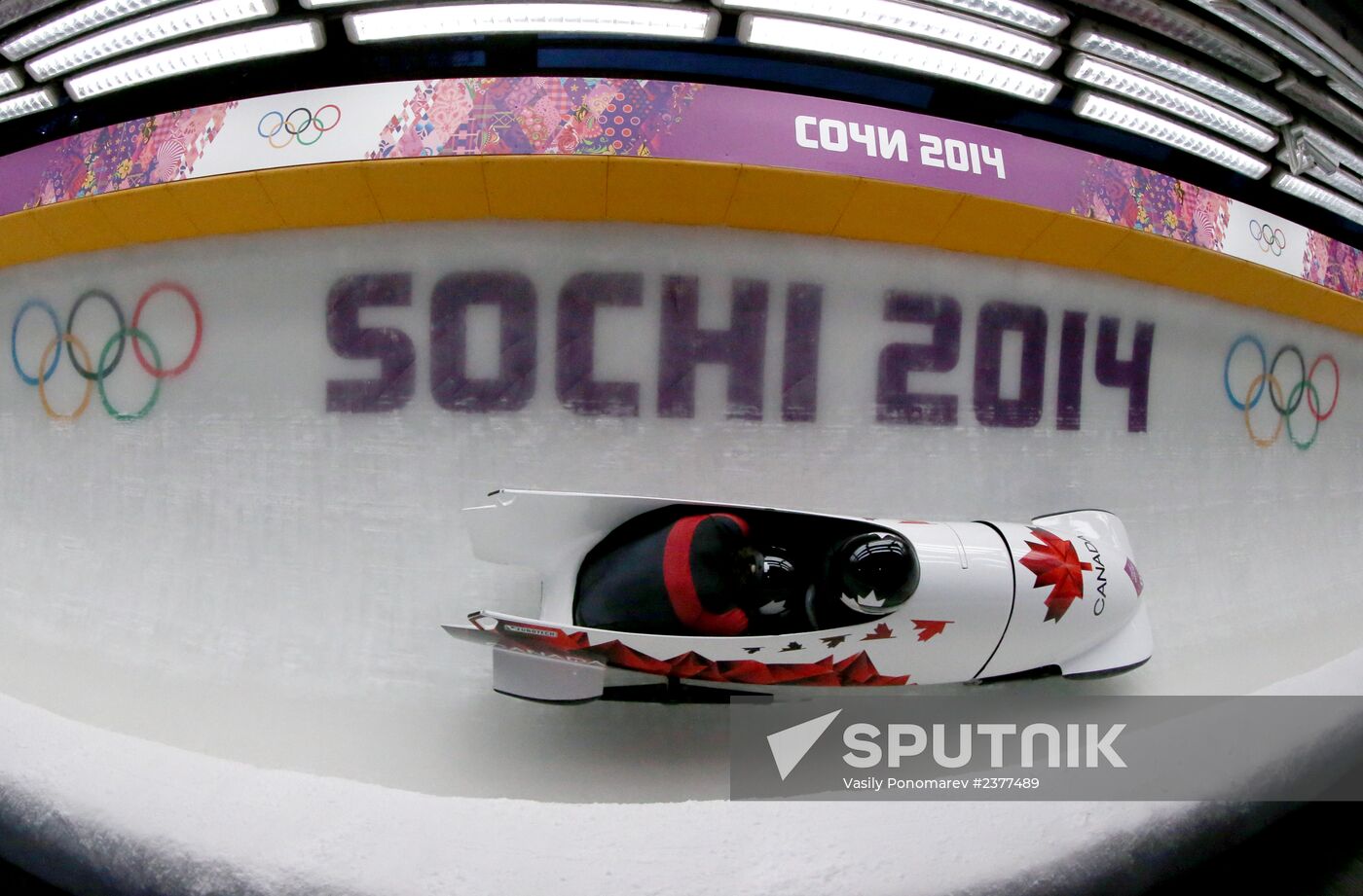 2014 Winter Olympics. Bobsleigh. Two-man. Day One