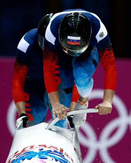 2014 Winter Olympics. Bobsleigh. Two-man. Day One