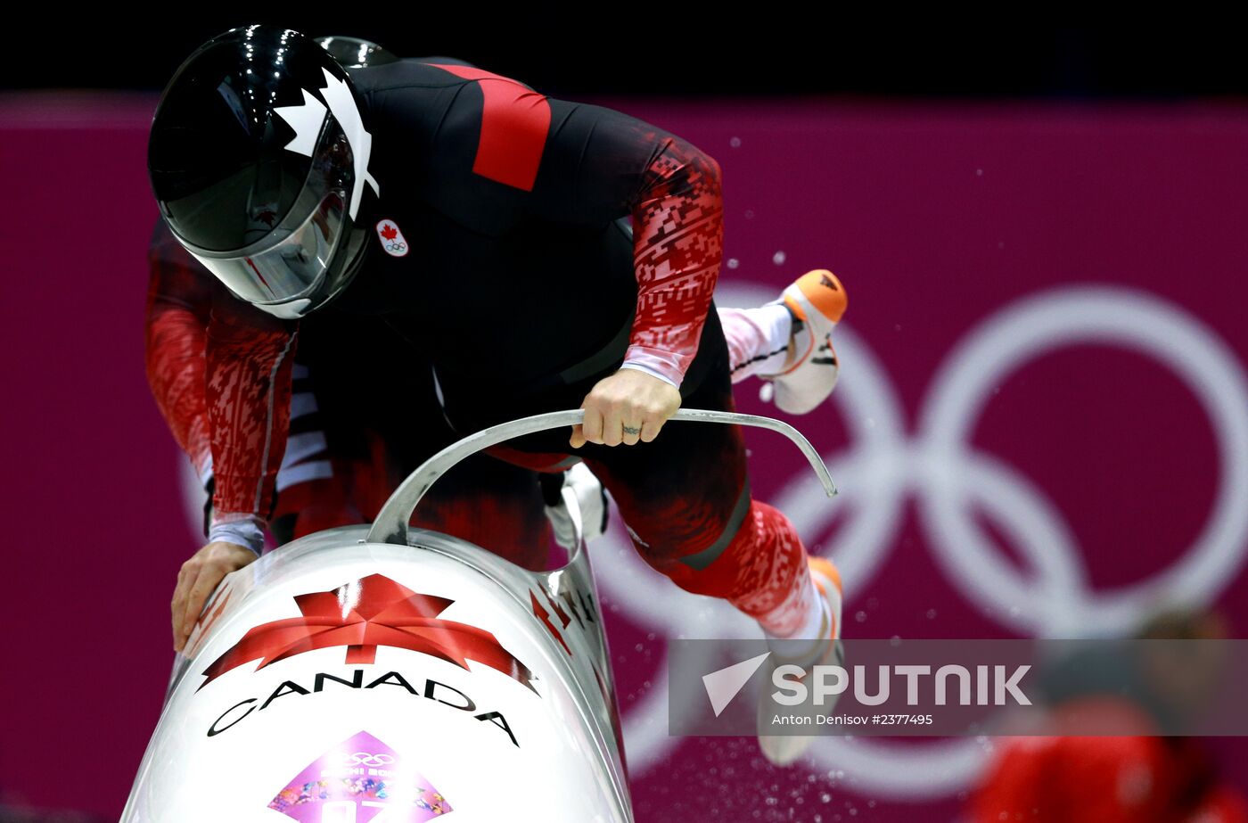 2014 Winter Olympics. Bobsleigh. Two-man. Day One