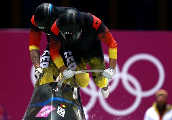2014 Winter Olympics. Bobsleigh. Two-man. Day One