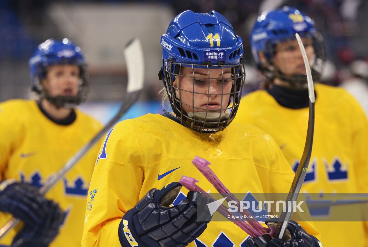 2014 Winter Olympics. Ice hockey. Women. USA vs. Sweden