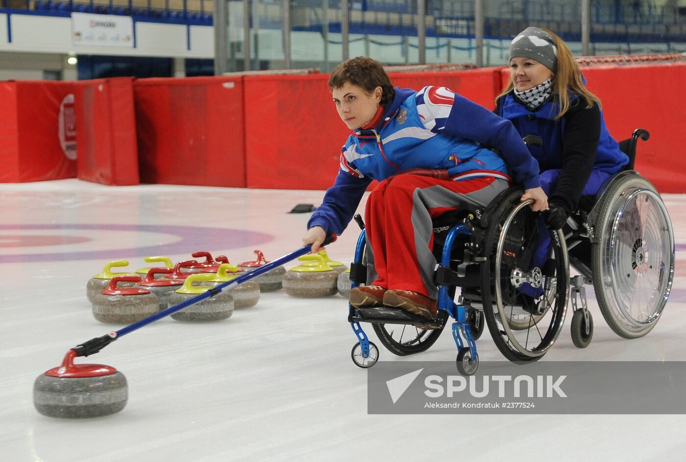 Russian Paralympic wheelchair curling team holds training session