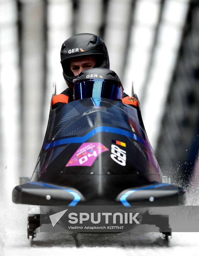 2014 Winter Olympics. Bobsleigh. Two-man. Day One
