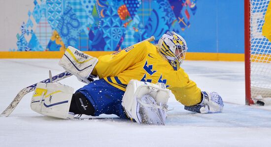 2014 Winter Olympics. Ice hockey. Women. United States vs. Sweden