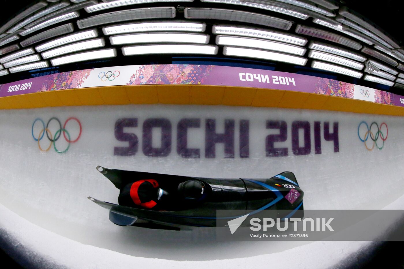 2014 Winter Olympics. Bobsleigh. Two-man. Day One