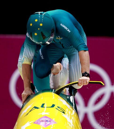 2014 Winter Olympics. Bobsleigh. Two-man. Day One