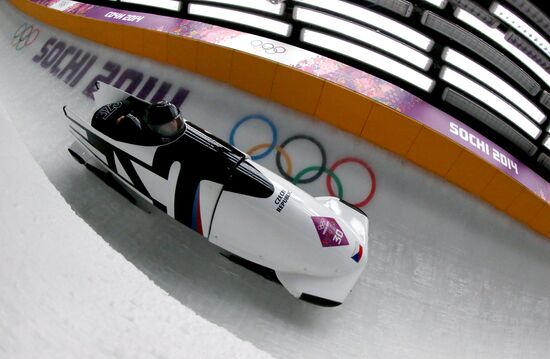 2014 Winter Olympics. Bobsleigh. Two-man. Day Two
