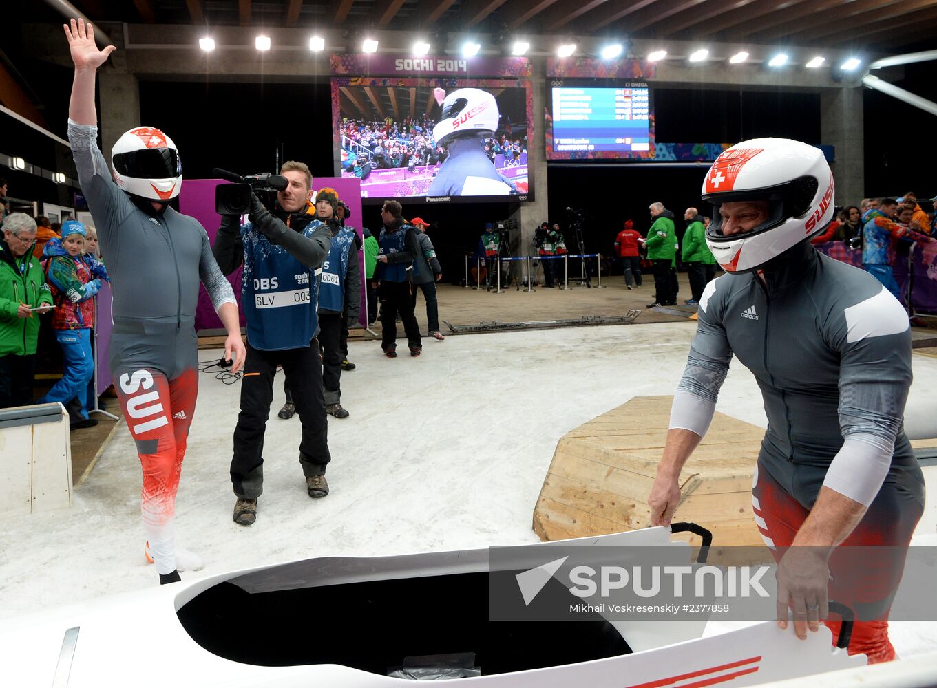 2014 Winter Olympics. Bobsleigh. Two-man. Day Two