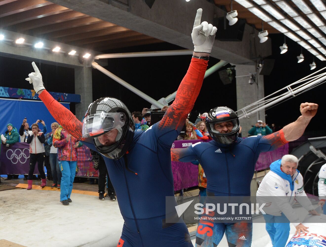 2014 Winter Olympics. Bobsleigh. Two-man. Day Two