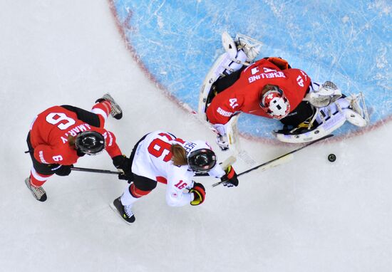 2014 Winter Olympics. Ice hockey. Women. Canada vs. Switzerland