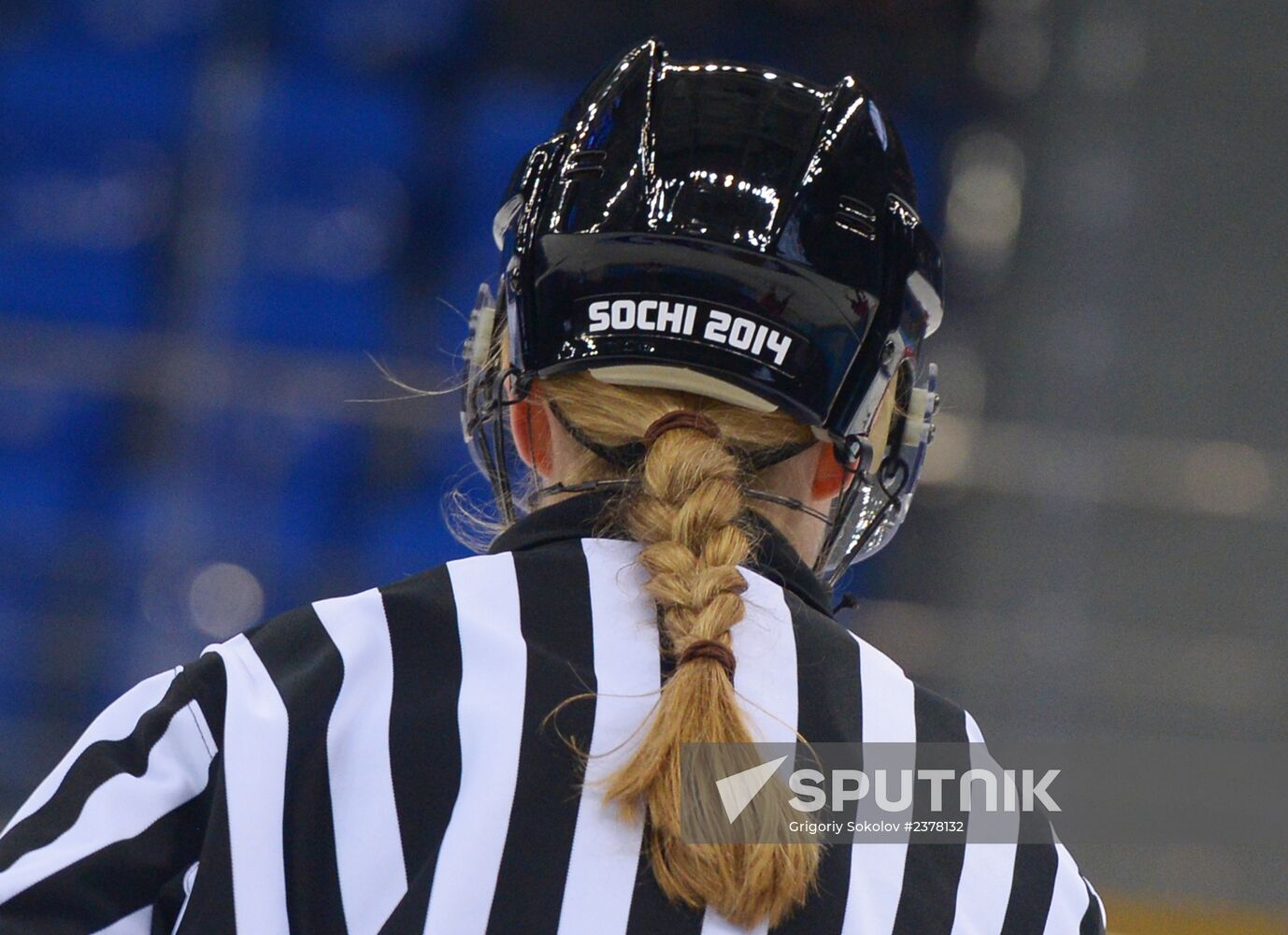 2014 Winter Olympics. Ice hockey. Women. Canada vs. Switzerland