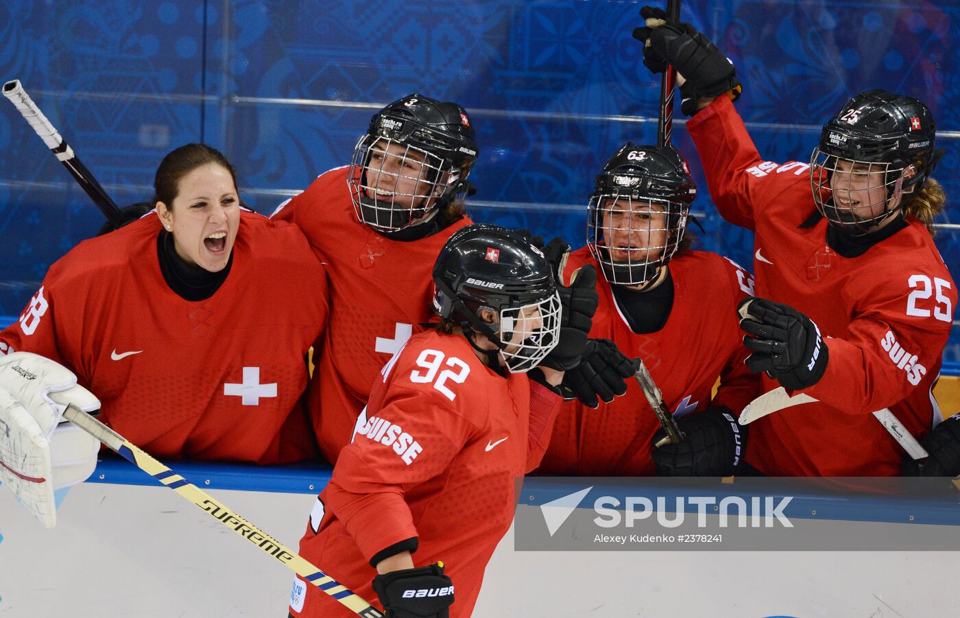 2014 Winter Olympics. Ice hockey. Women. Canada vs. Switzerland