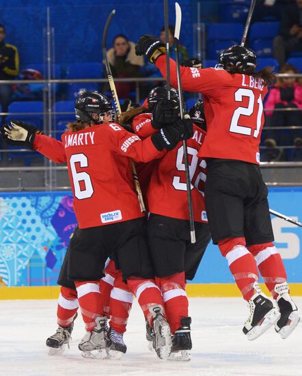 2014 Winter Olympics. Ice hockey. Women. Canada vs. Switzerland