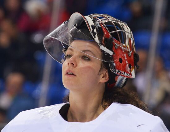 2014 Winter Olympics. Ice hockey. Women. Canada vs. Switzerland