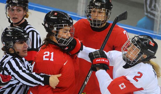 2014 Winter Olympics. Ice hockey. Women. Canada vs. Switzerland