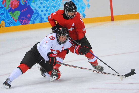 2014 Winter Olympics. Ice hockey. Women. Canada vs. Switzerland