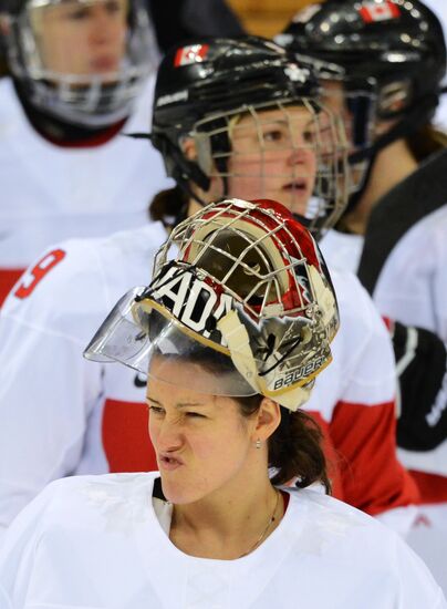 2014 Winter Olympics. Hockey. Women. Canada vs. Switzerland