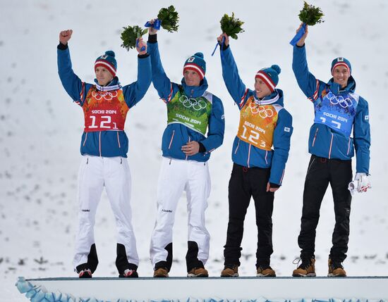 2014 Winter Olympics. Ski jumping. Teams
