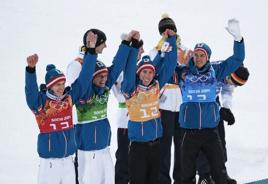 2014 Winter Olympics. Ski jumping. Teams