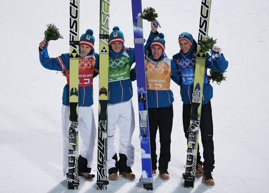 2014 Winter Olympics. Ski jumping. Teams