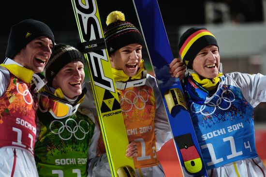 2014 Winter Olympics. Ski jumping. Teams
