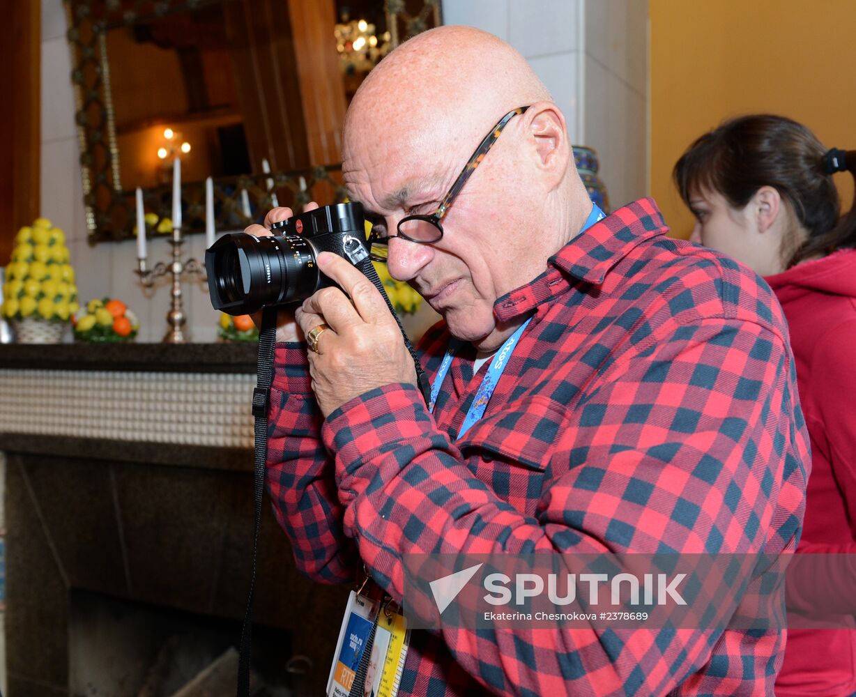 Elena Chekalova's book "EAT!" presented at Bosco House, Sochi