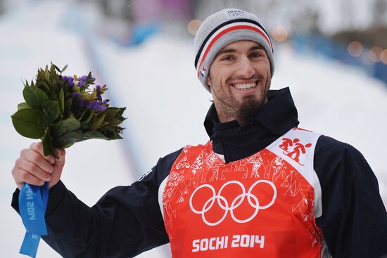 2014 Winter Olympics. Snowboarding. Men. Snowboard cross