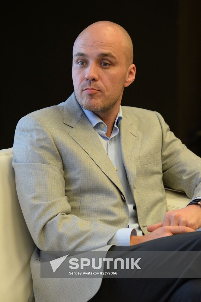 Press conference by Svyaznoy on 2013 performance