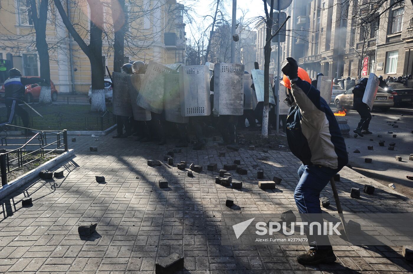 Escalating the situation in Ukraine
